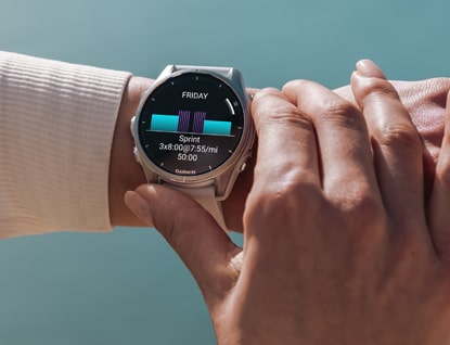 Jak si nastavit zkratky pro tlačítka na Garmin Fenix 8