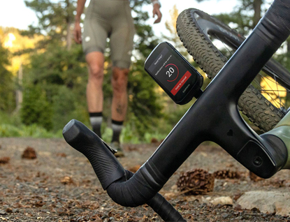 Garmin vydává aktualizaci pro cyklopočítače Edge. Přináší vylepšení pro bikery i opravy navigace