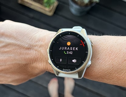 Testování Fenix 8 výkonnostní běžkyní