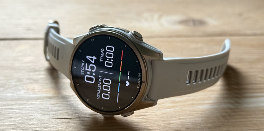 Displej hodinek Garmin Fenix 8 43 mm AMOLED