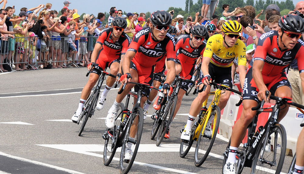 cyklo závodníci na Tour de France