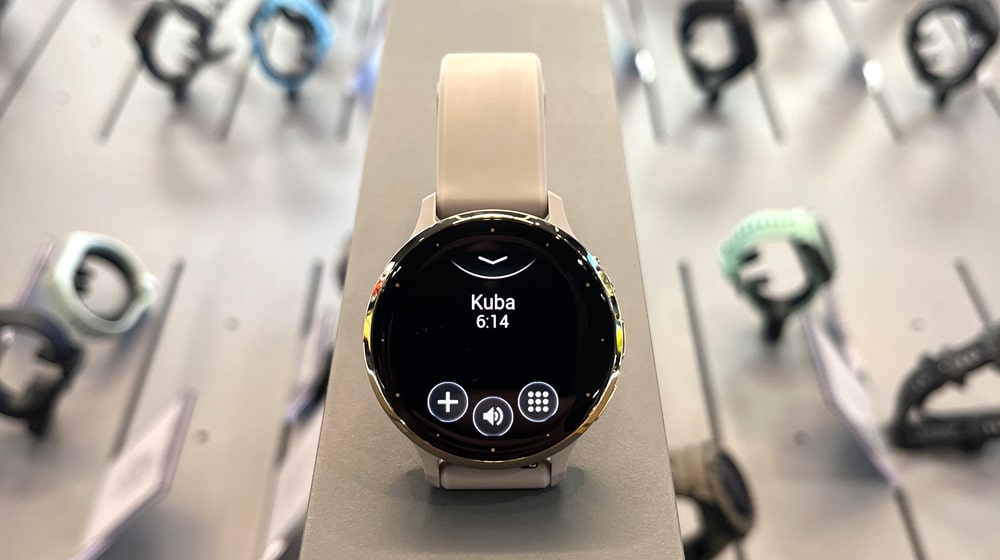 volání z hodinek Garmin venu 3