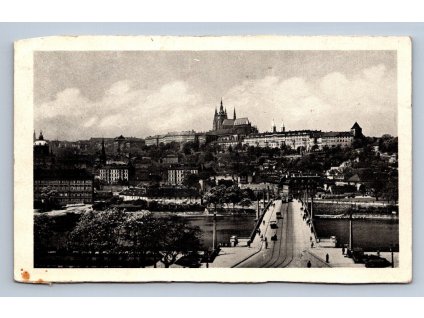 Pohlednice Praha Hradčany a Mánesův Most (JN2036)