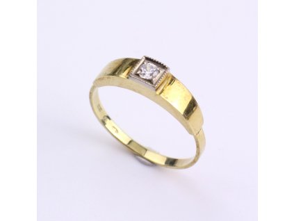 Zlatý prstýnek soliter v57