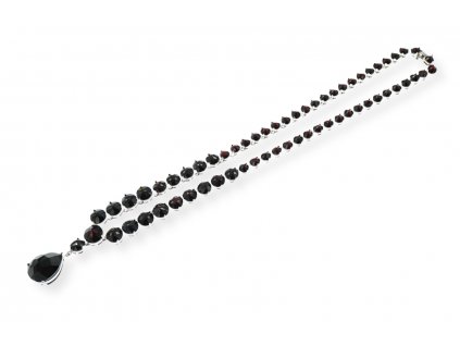 Stříbrný náhrdelník s granátovmi kamínky 86 cm