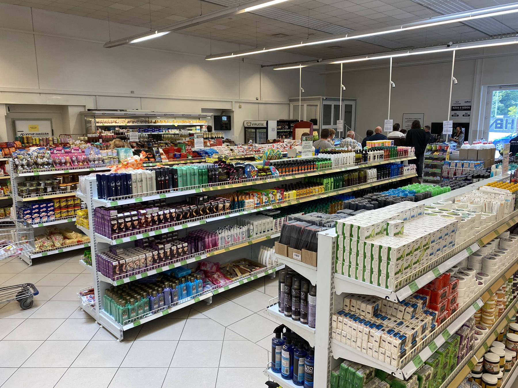 Vybavení prodejny - Českobrodská 8