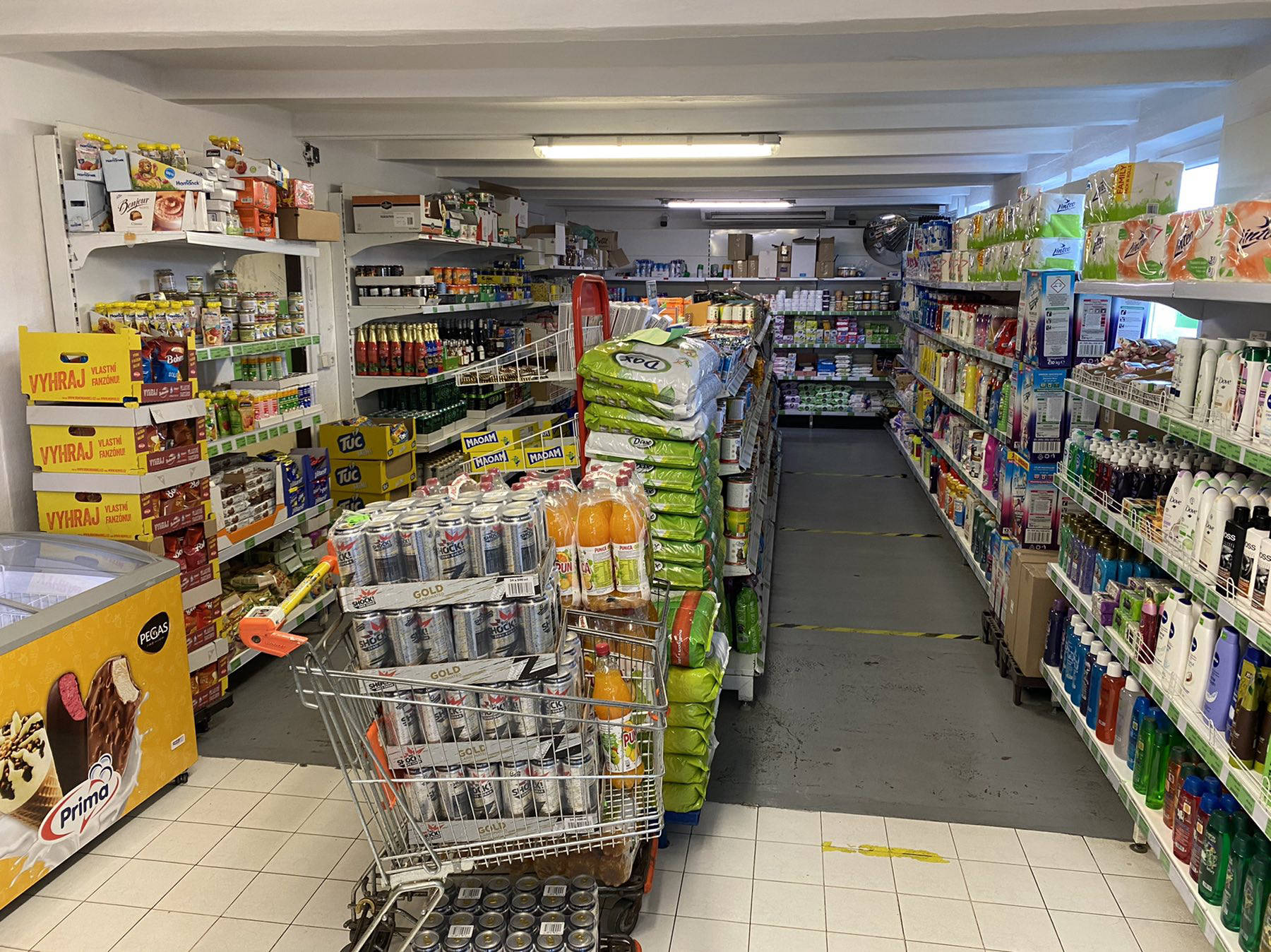 Vybavení prodejny - Českobrodská 16