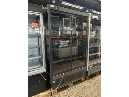 Přístěnná chladicí vitrína Carrier Optimer 1346 LG, rok 2019