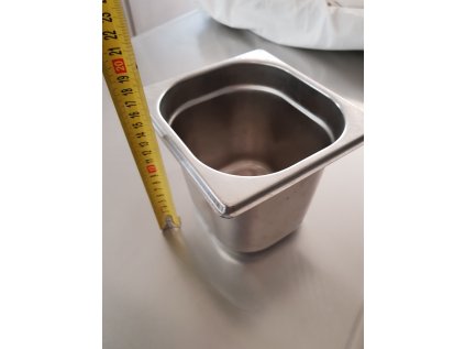 Použitá gastronádoba 1/6 GN 150 mm