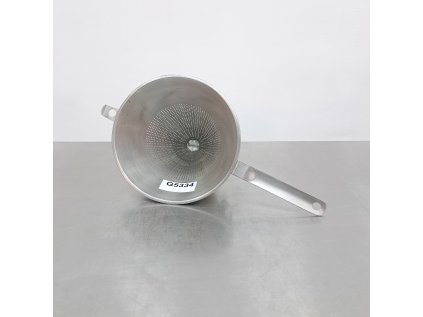 Cedník špičák průměr 23cm