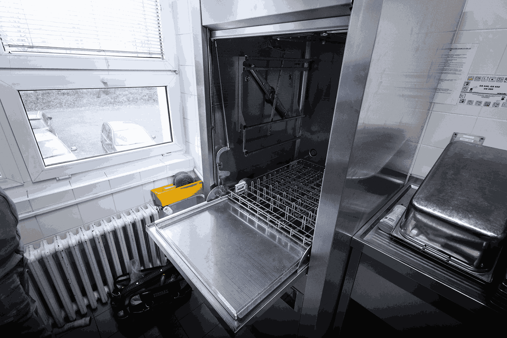 profesionální myčka do školní jídelny Gastro-Technica