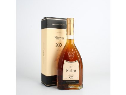 Brandy Kvint Nistru 8YO v dárkovém balení 40% 0,5l