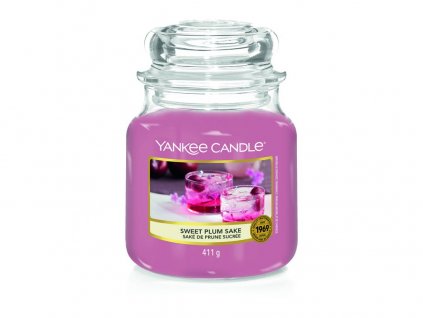 Svíčka Yankee Candle Sweet Plum Sake Sladké švestkové saké 411g střední