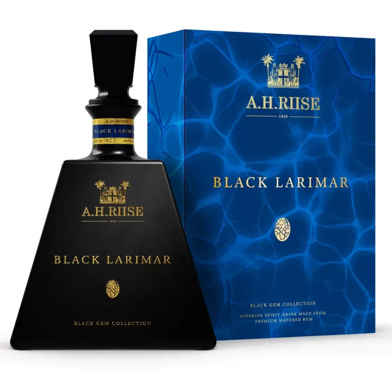 A. H. Riise Black Larimar Black Gem Collection 45,2% 0,7L (dárkové balení kazeta)