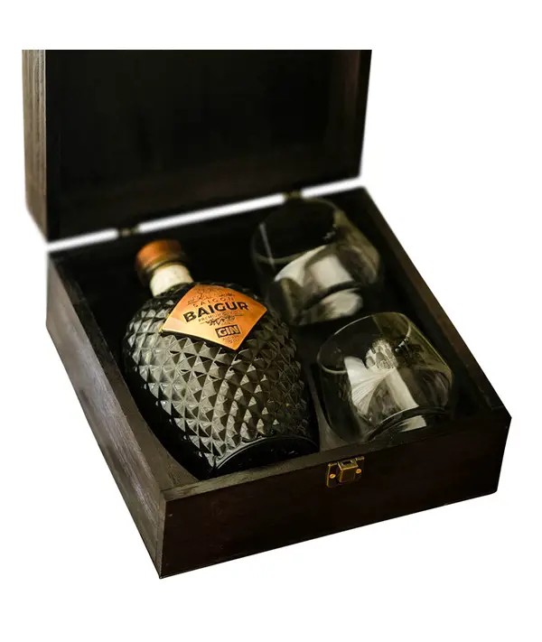 Saigon Baigur Baigur Saigon Dry Gin Dárkový Box 2 skleničky 0,7l 43%