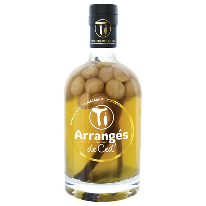 Ti Arrangés de Ceď Vanilla Macadamia Nut 32% 0,7l (holá láhev)