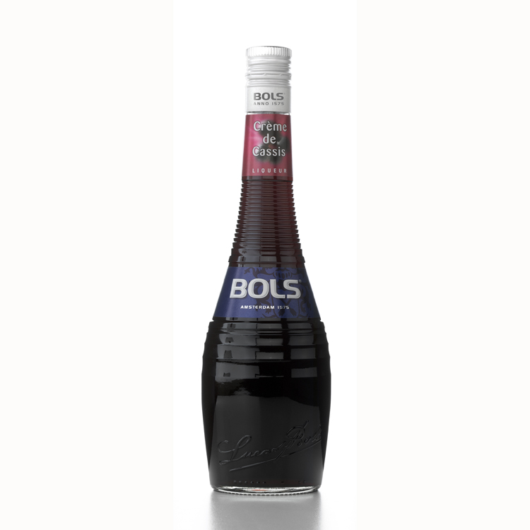BOLS CASSIS 17% 0,7l (holá láhev)