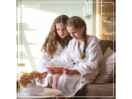 LS 481013 the one kids bathrobe FRONT web