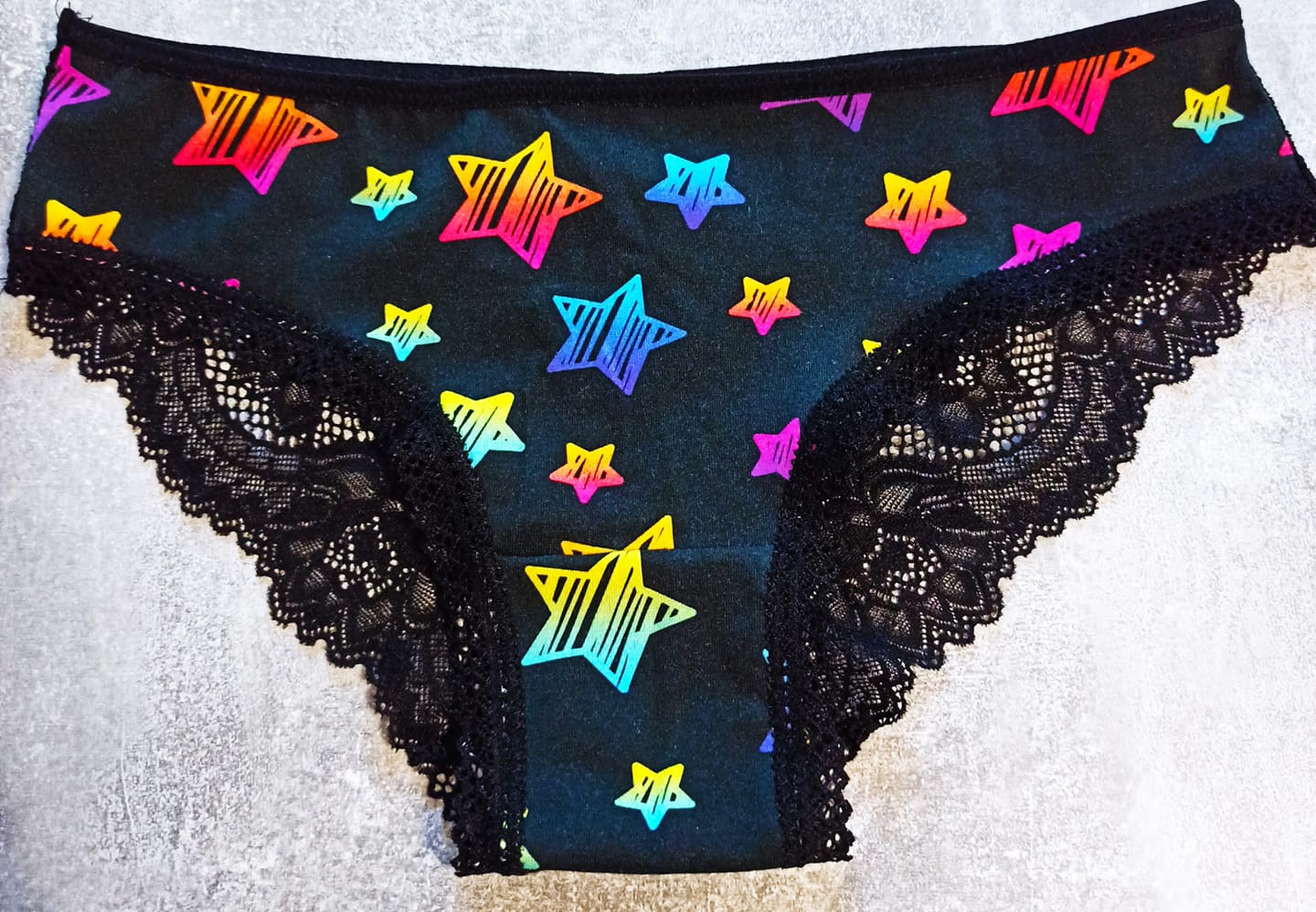 Jak si ušít spodní prádlo? Návod + video.