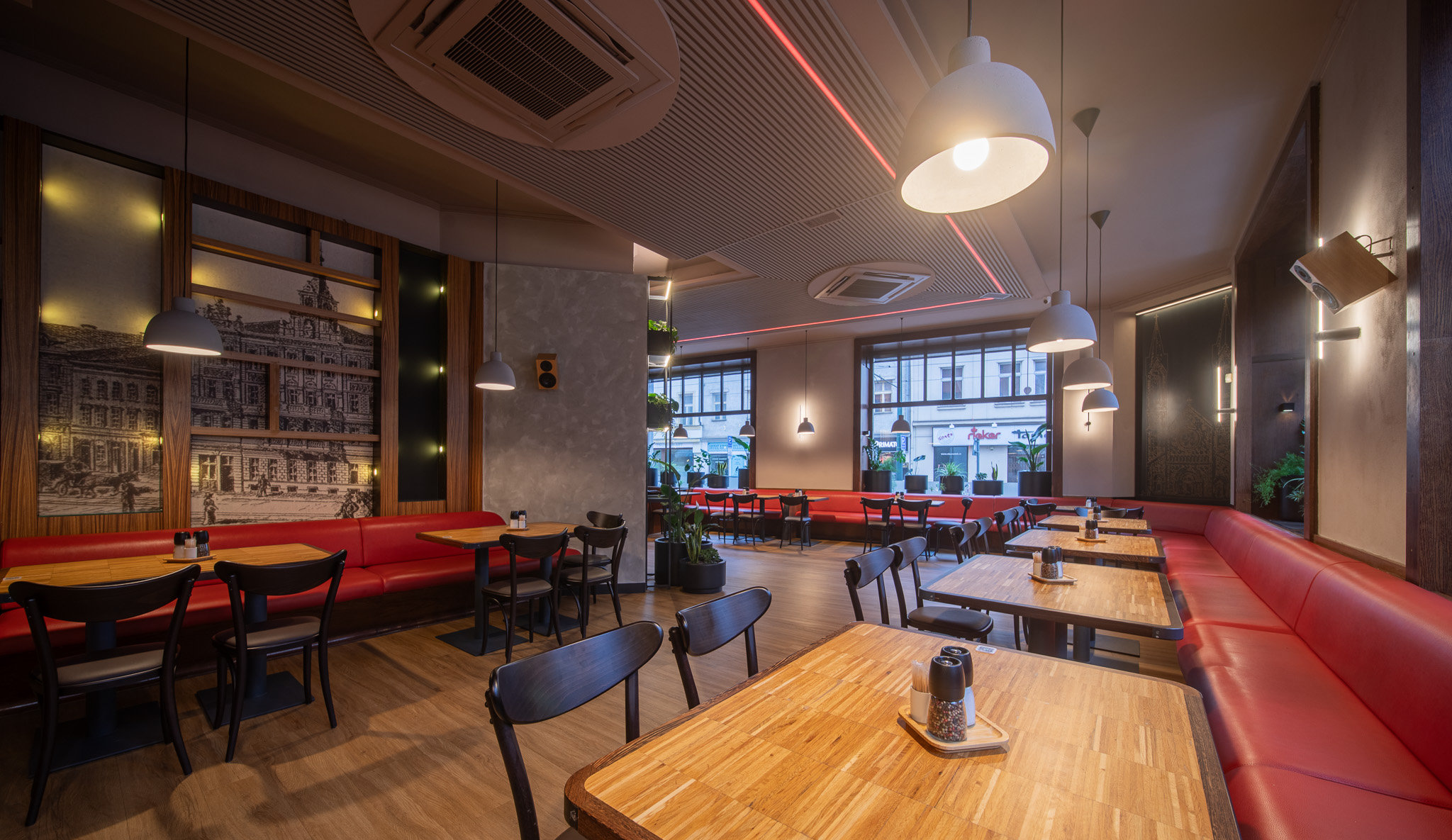 Restaurace