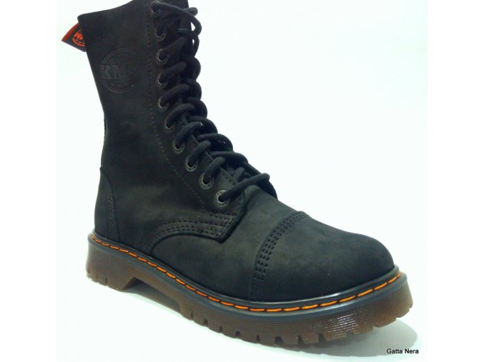 BOTY KMM 100 CRAZY BLACK LIQUID / 10 dirkové