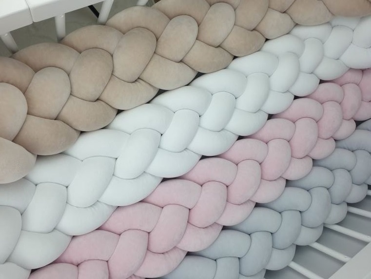 Vybíráme copový mantinel do postýlky