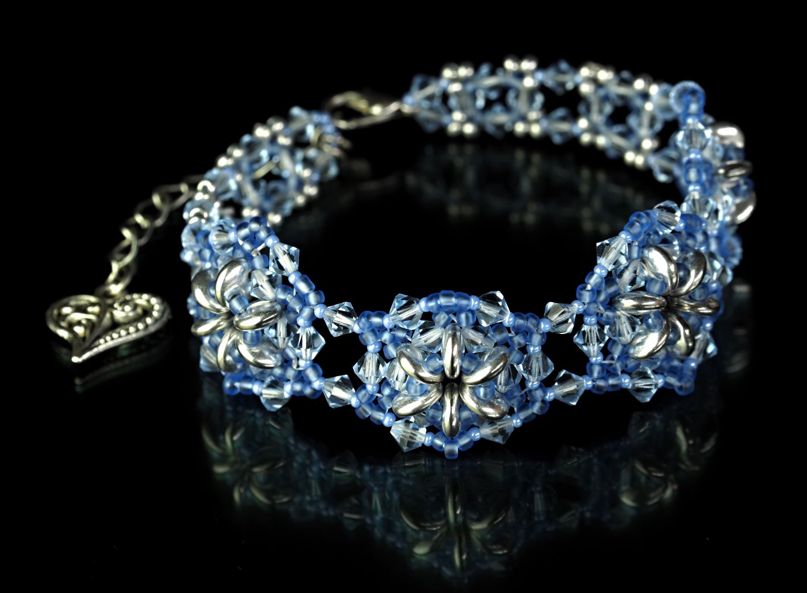 NÁRAMEK VODNÍ VÍLA