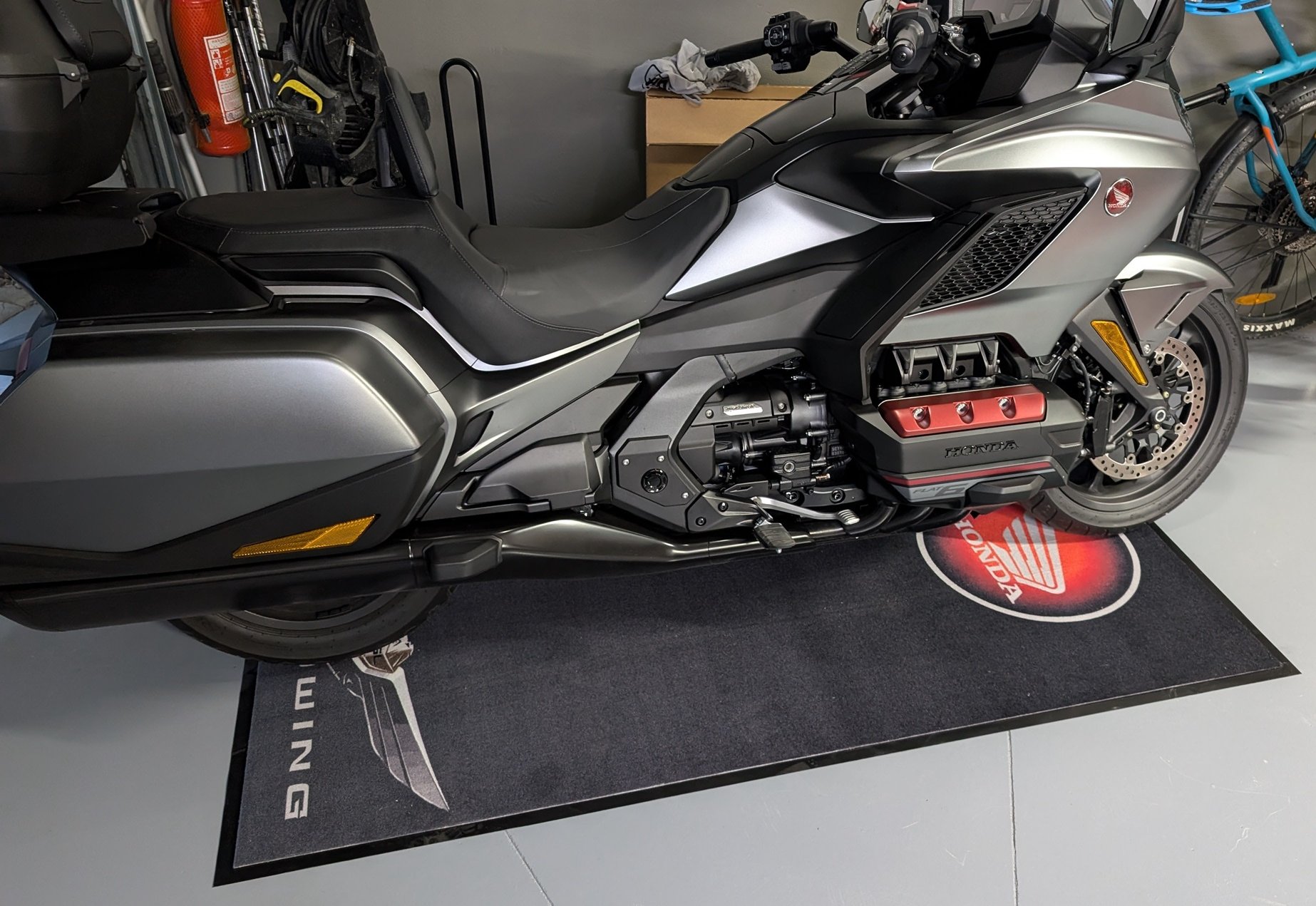 Exklusive Motorrad-Teppiche mit individuellem Design