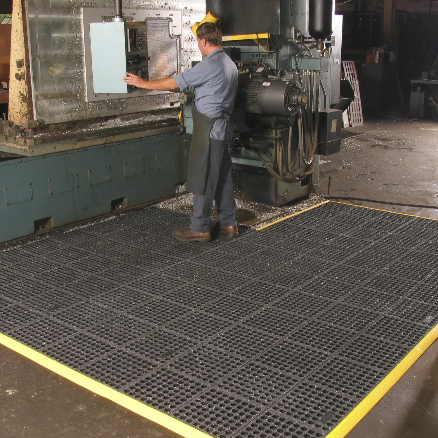 850SFR Cushion Ease GSII Nitrile FR - Modulárna nitrilová protiúnavová - Grip Step 91 cm x 91 cm Rozmer: per m2