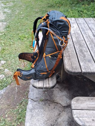 Batoh Osprey Exos 48 Na trek okolo ledovce Vanoise ve Francii jsem opět vzal batoh Osprey Exos 48, který máme v nabídce na...