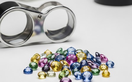 Co znamená "5 C´s" u drahokamů