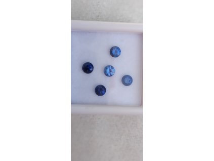 Safír modrý, kulatý, 3,50 - 3,59 mm KALIBROVANÝ