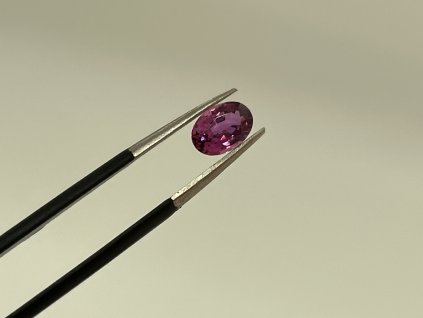 Safír růžový ovál NATURAL 0,89ct