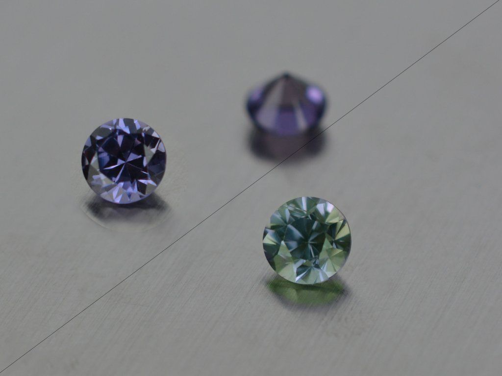 Alexandrite synthetic round color-change color, various sizes