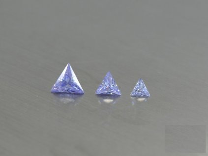 10479 kubischer zirkon dreieck 3 10 mm farbe lavendel