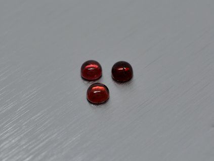 Natürlicher Granat Rund 4 mm Pyrop Cabochon