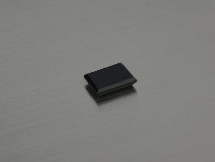 Onyx naturel rectangle 8x11 mm  cabochon plat noir