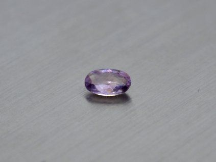 Sapphire natural oval 3.9x5.9 mm faceted light purple