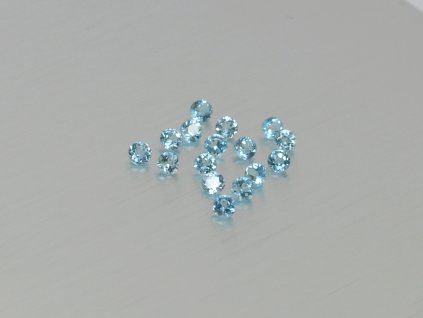 Topaze naturelle ronde 2.0 mm  swiss blue facettée