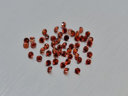 Grenat naturel rond 2.0 mm Pyrope facetté