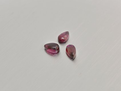 Granát přírodní hruška 3x5 mm rhodolit kabošon