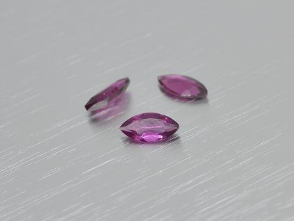 Grenat naturel marquise 4x8 mm Rhodolite facetté