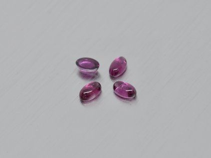 Grenat naturel ovale 3.0x5.0 mm Rhodolite cabochon