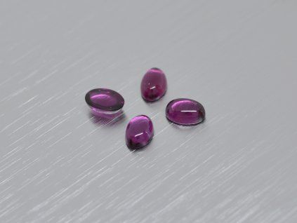 Grenat naturel ovale 4x6 mm Rhodolite cabochon