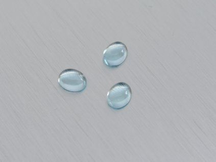 Topaze naturelle ovale 4.0x5.0 mm sky blue cabochon
