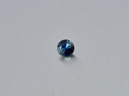 Saphir naturel rond 4.3 mm facetté bleu