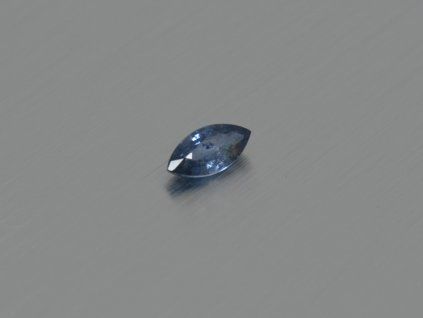 Saphir naturel marquise 3.4x7.0 mm facetté bleu