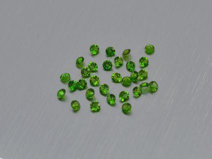 Chrome diopside naturel rond 2.0 mm facetté