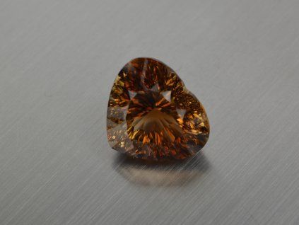 Topaze impériale naturelle cœur 17.1x19.7 mm facettée