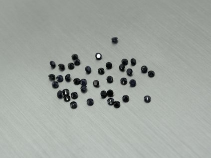 Saphir naturlicher rund 1.5 mm facettiert  schwarz